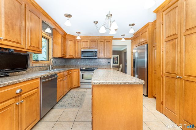 20 Alcott Road, Wolcott, CT 06716