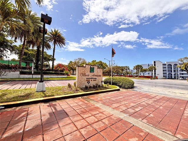9441 Fontainebleau Blvd 212, Miami, FL 33172