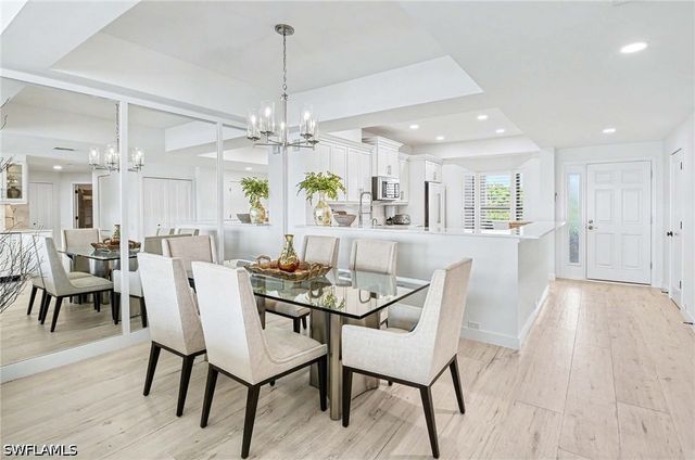 632 La Peninsula BLVD 632, Naples, FL 34113