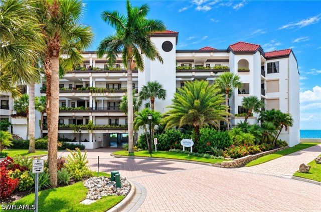 632 La Peninsula BLVD 632, Naples, FL 34113