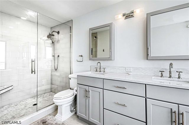 632 La Peninsula BLVD 632, Naples, FL 34113