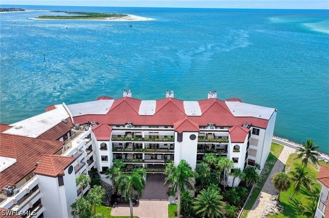 632 La Peninsula BLVD 632, Naples, FL 34113