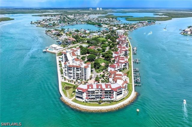 632 La Peninsula BLVD 632, Naples, FL 34113