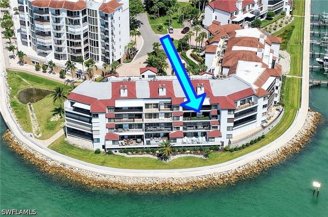 632 La Peninsula BLVD 632, Naples, FL 34113