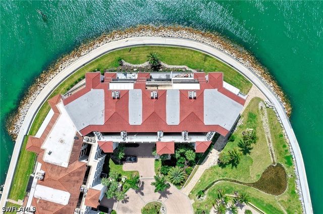 632 La Peninsula BLVD 632, Naples, FL 34113