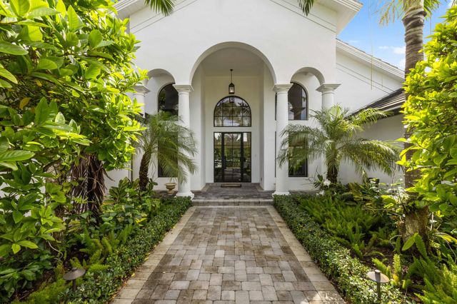 5604 War Admiral Road, Palm Beach Gardens, FL 33418