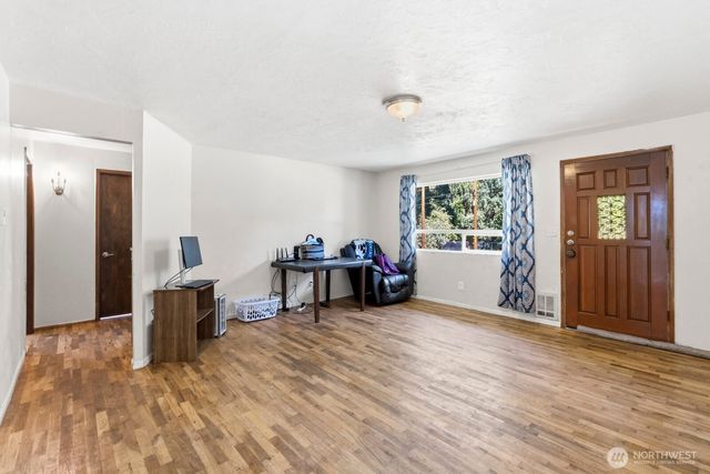 533 E Walnut Street, Shelton, WA 98584
