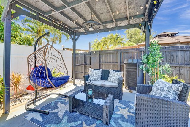 6740 CUSTER Street, Hollywood, FL 33024