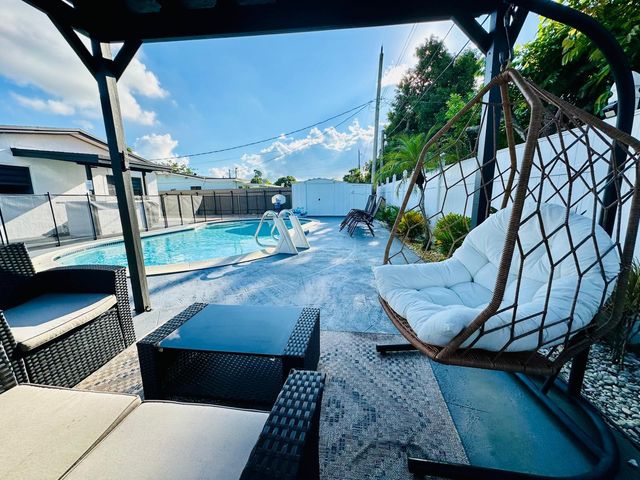 6740 CUSTER Street, Hollywood, FL 33024