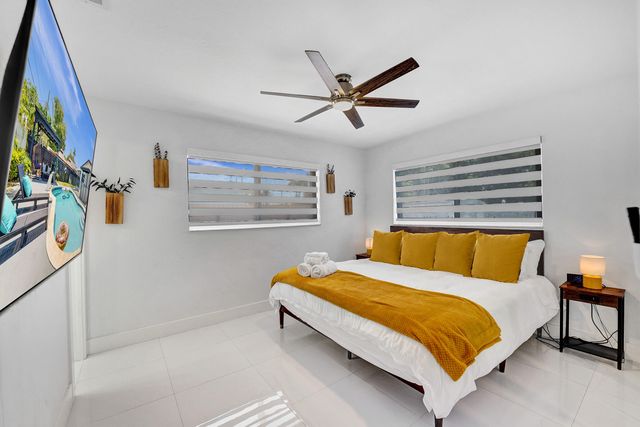 6740 CUSTER Street, Hollywood, FL 33024