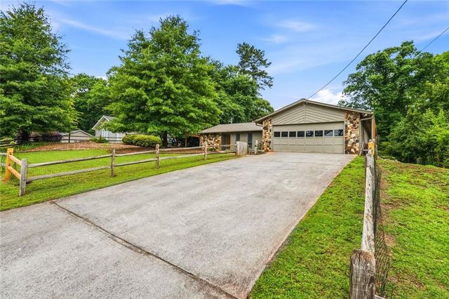 4759 Mockernut Court, Lilburn, GA 30047
