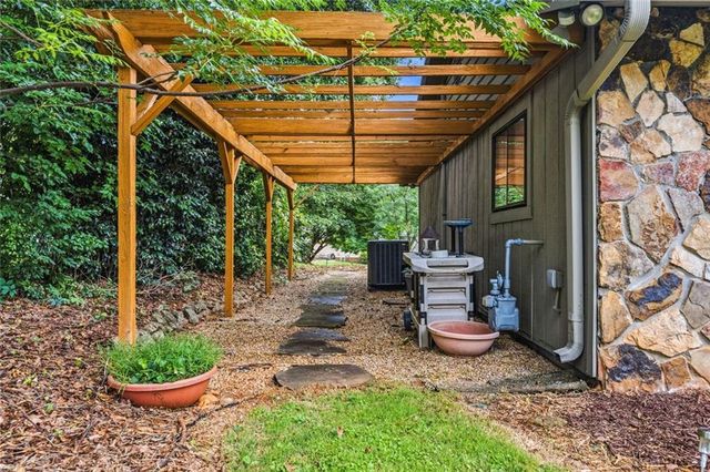 4759 Mockernut Court, Lilburn, GA 30047