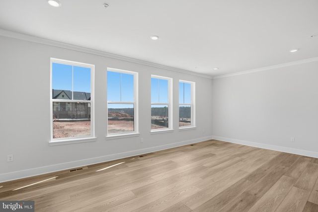 1238 CRESTED WOOD DR, Laurel, MD 20724