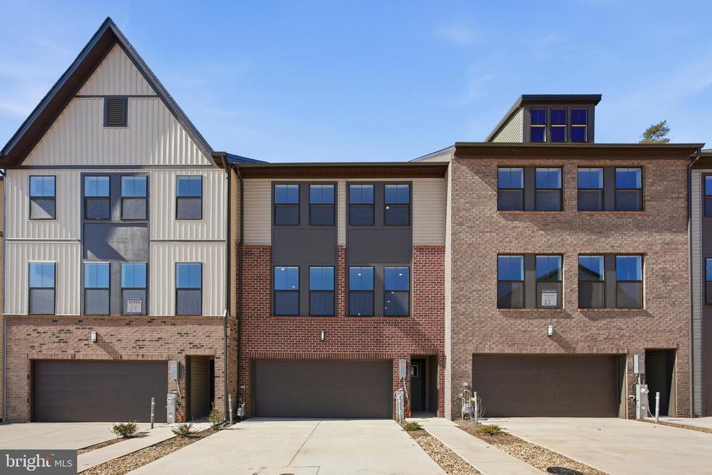 1238 CRESTED WOOD DR, Laurel, MD 20724