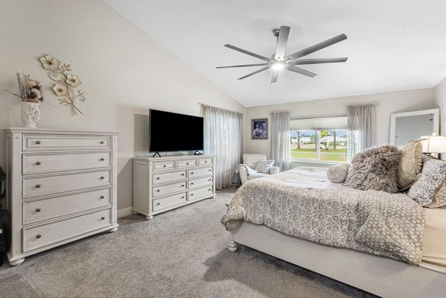5641 FOUNTAINS Drive S 5641, Lake Worth, FL 33467