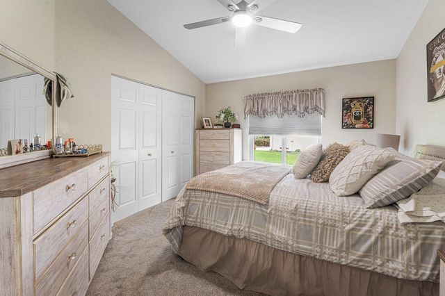 5641 FOUNTAINS Drive S 5641, Lake Worth, FL 33467