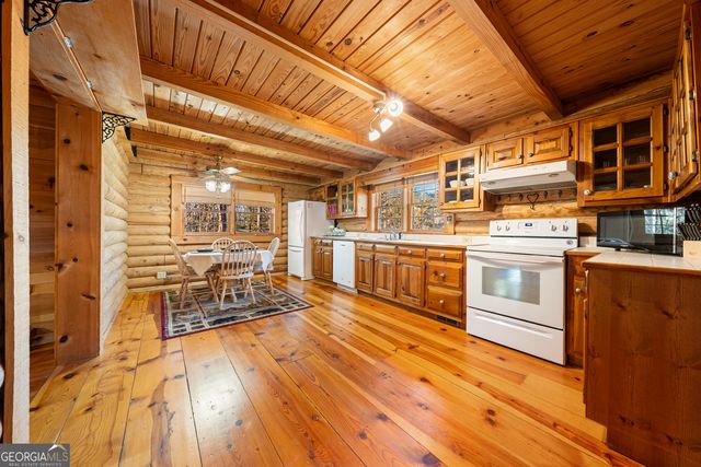 451 Pinecrest Road, Sautee Nacoochee, GA 30571