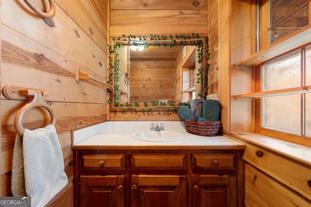 451 Pinecrest Road, Sautee Nacoochee, GA 30571