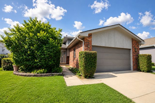 2212 SUSANNA Way, Crest Hill, IL 60403