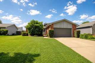 2212 SUSANNA Way, Crest Hill, IL 60403
