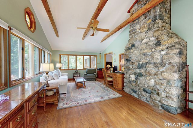 10 Baxter Street, Danbury, CT 06811