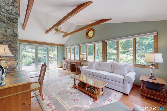 10 Baxter Street, Danbury, CT 06811