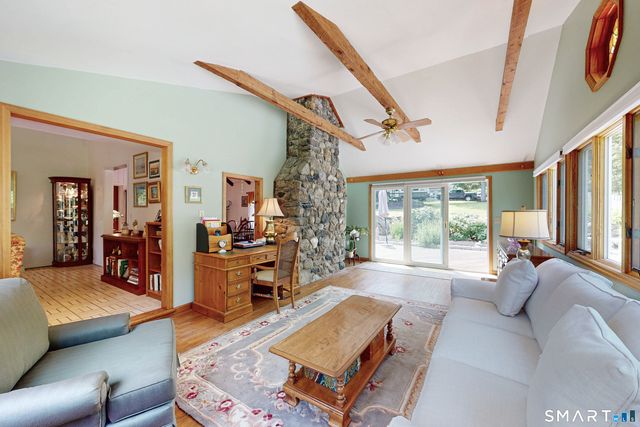 10 Baxter Street, Danbury, CT 06811