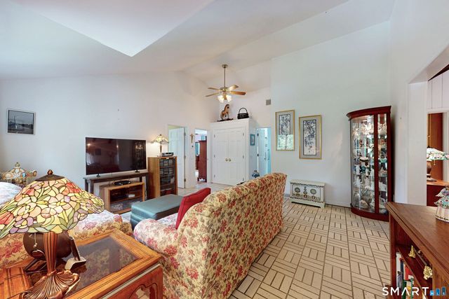 10 Baxter Street, Danbury, CT 06811