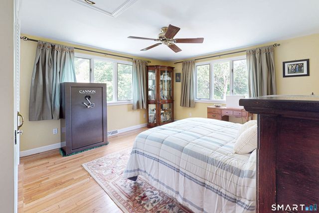 10 Baxter Street, Danbury, CT 06811