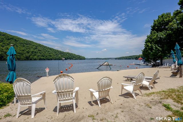 10 Baxter Street, Danbury, CT 06811