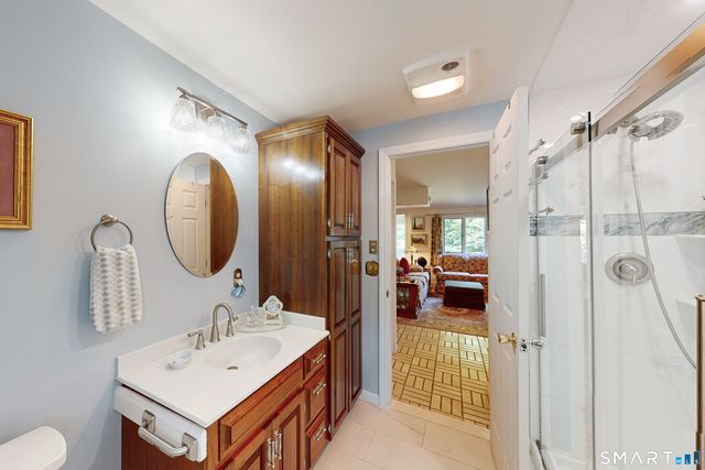 10 Baxter Street, Danbury, CT 06811
