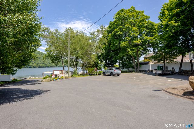 10 Baxter Street, Danbury, CT 06811