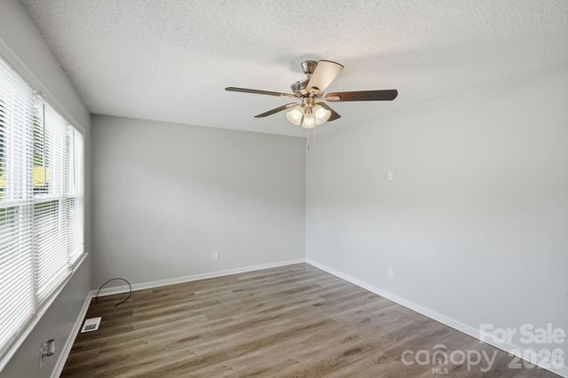 5008 Sea Oates Lane, Bessemer City, NC 28016