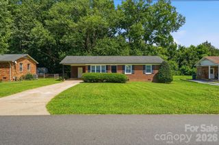 5008 Sea Oates Lane, Bessemer City, NC 28016