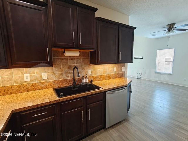 3107 ZEYNO Drive, Middleburg, FL 32068