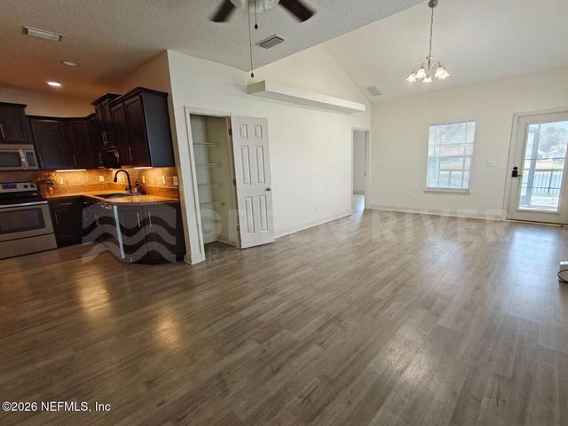 3107 ZEYNO Drive, Middleburg, FL 32068