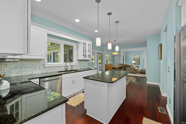 13207 Hammerhill Way, Fort Wayne, IN 46845