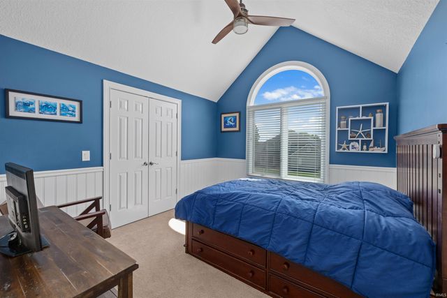 13207 Hammerhill Way, Fort Wayne, IN 46845