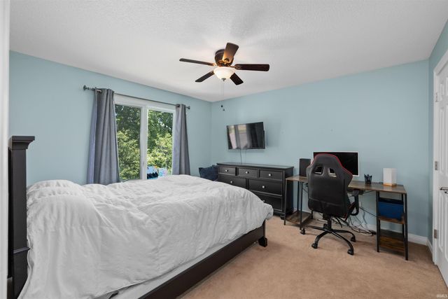 13207 Hammerhill Way, Fort Wayne, IN 46845