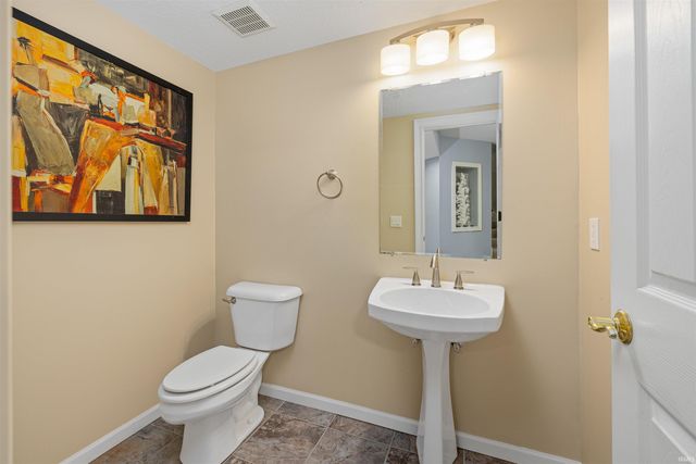 13207 Hammerhill Way, Fort Wayne, IN 46845