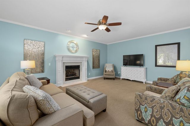 13207 Hammerhill Way, Fort Wayne, IN 46845