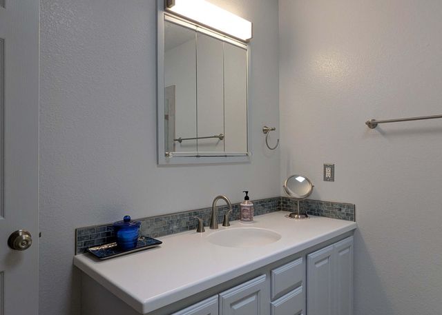 4701 Morris Street NE APT 1601, Albuquerque, NM 87111