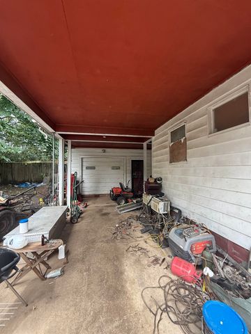 1328 QUINBY DR, Memphis, TN 38127