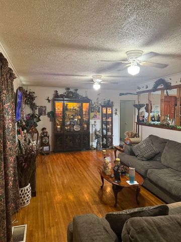 1328 QUINBY DR, Memphis, TN 38127