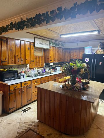 1328 QUINBY DR, Memphis, TN 38127