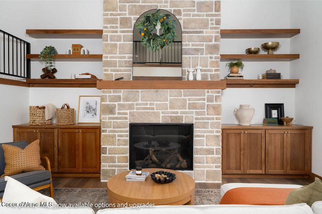 11958 N ROCKING R RD, Hayden, ID 83835