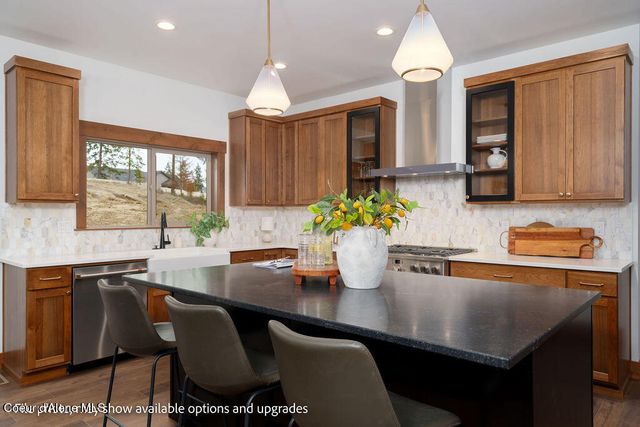 11958 N ROCKING R RD, Hayden, ID 83835