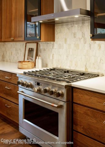 11958 N ROCKING R RD, Hayden, ID 83835