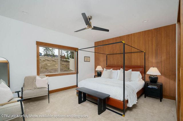 11958 N ROCKING R RD, Hayden, ID 83835