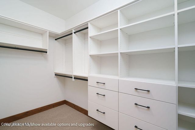 11958 N ROCKING R RD, Hayden, ID 83835